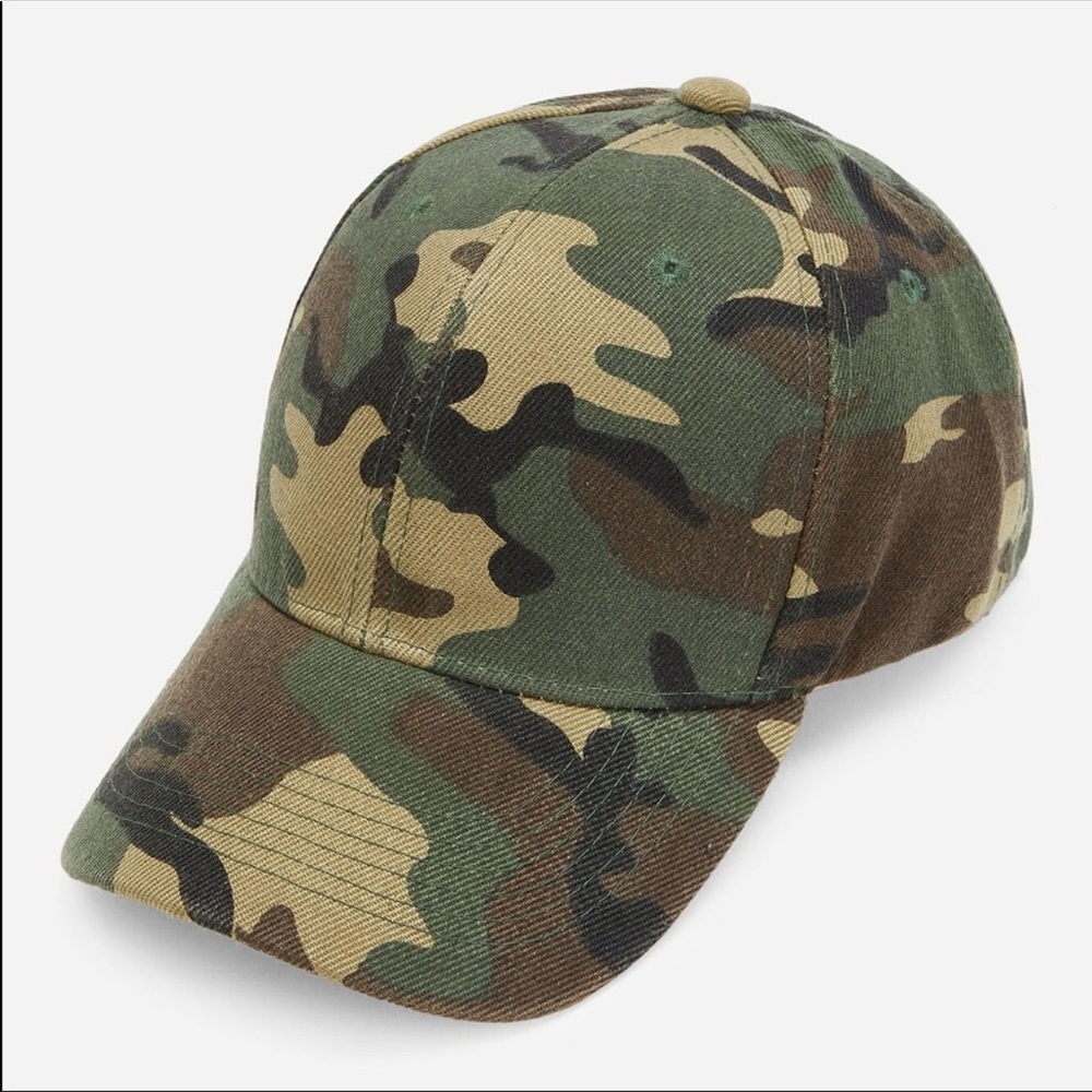 COPY - Camo print baseball hat